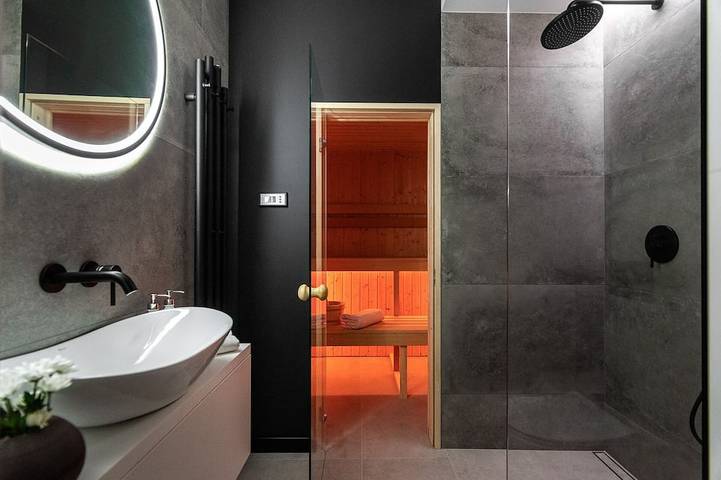 Escape to the luxury of Villa Wola in Cracovie, Petite-Pologne