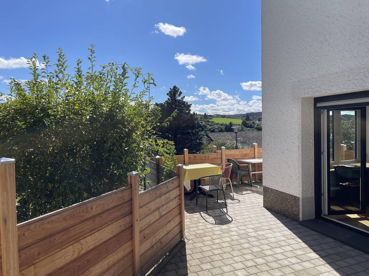 Ganze Ferienwohnung, Fewo Erdgeschoss Drei-Felsen-Blick in Gerolstein, Vulkaneifel