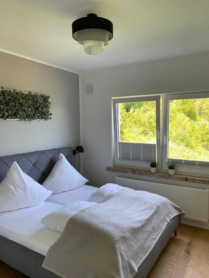 Ferienwohnung für 4 Personen, mit Balkon und Terrasse sowie Seeblick und Ausblick in Olpe - 4