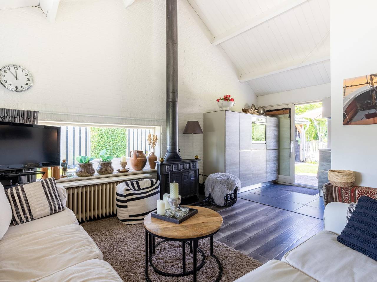 Ferienhaus am Wasser mit Bootssteg
 in Boornzwaag, Friesland