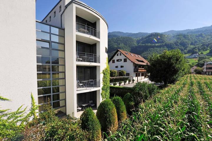 Hotel voor 4 personen, with Balkon and Terras as well as Tuin and Uitzicht in Liechtenstein