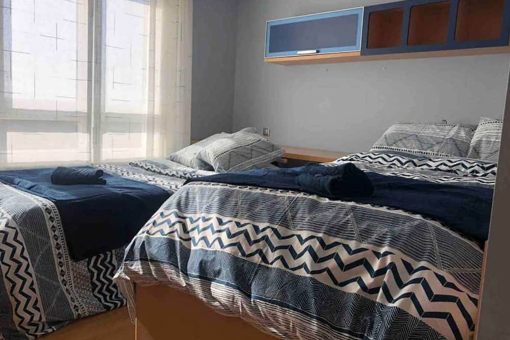 House With Pool In A Unique Bodegas Environment in Santo Domingo de la Calzada, La Rioja Province