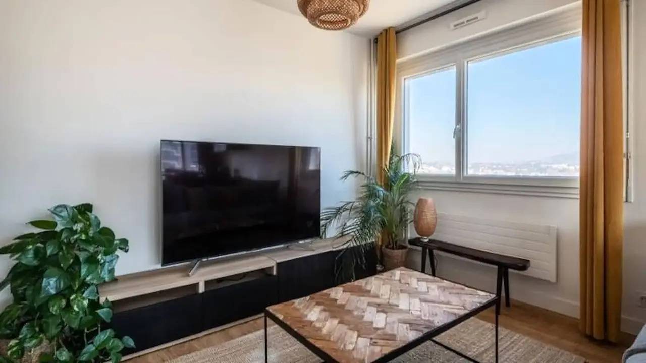 Apartamento vacacional entero, Ferienwohnung für 4 Personen (73 m²) in Tassin-la-Demi-Lune in Tassin-la-Demi-Lune, Lyon region