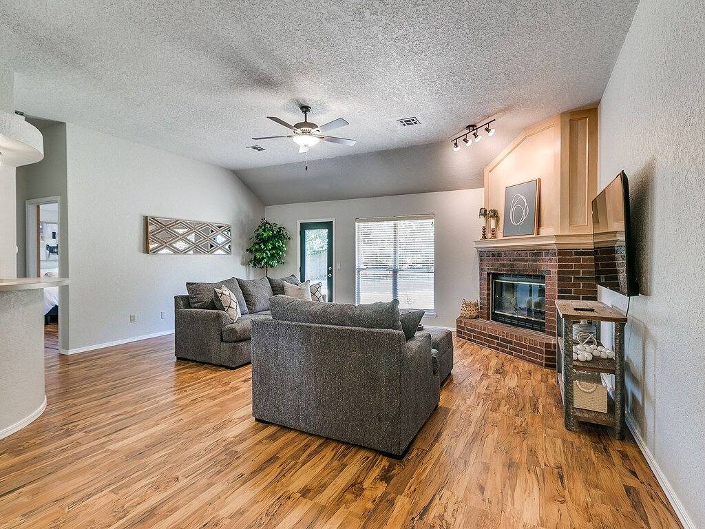 A Serene Family Stay in Edmond in Edmond, Oklahoma County