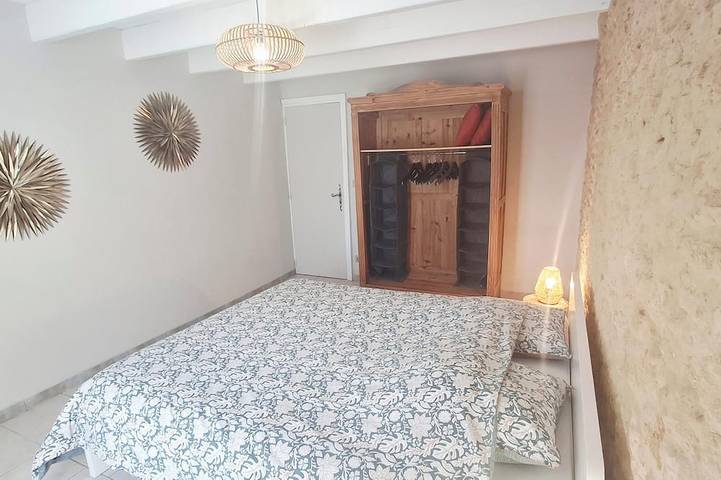 Location de vacances pour 18 personnes, avec piscine et jardin à Sainte-Foy-de-Longas - 3