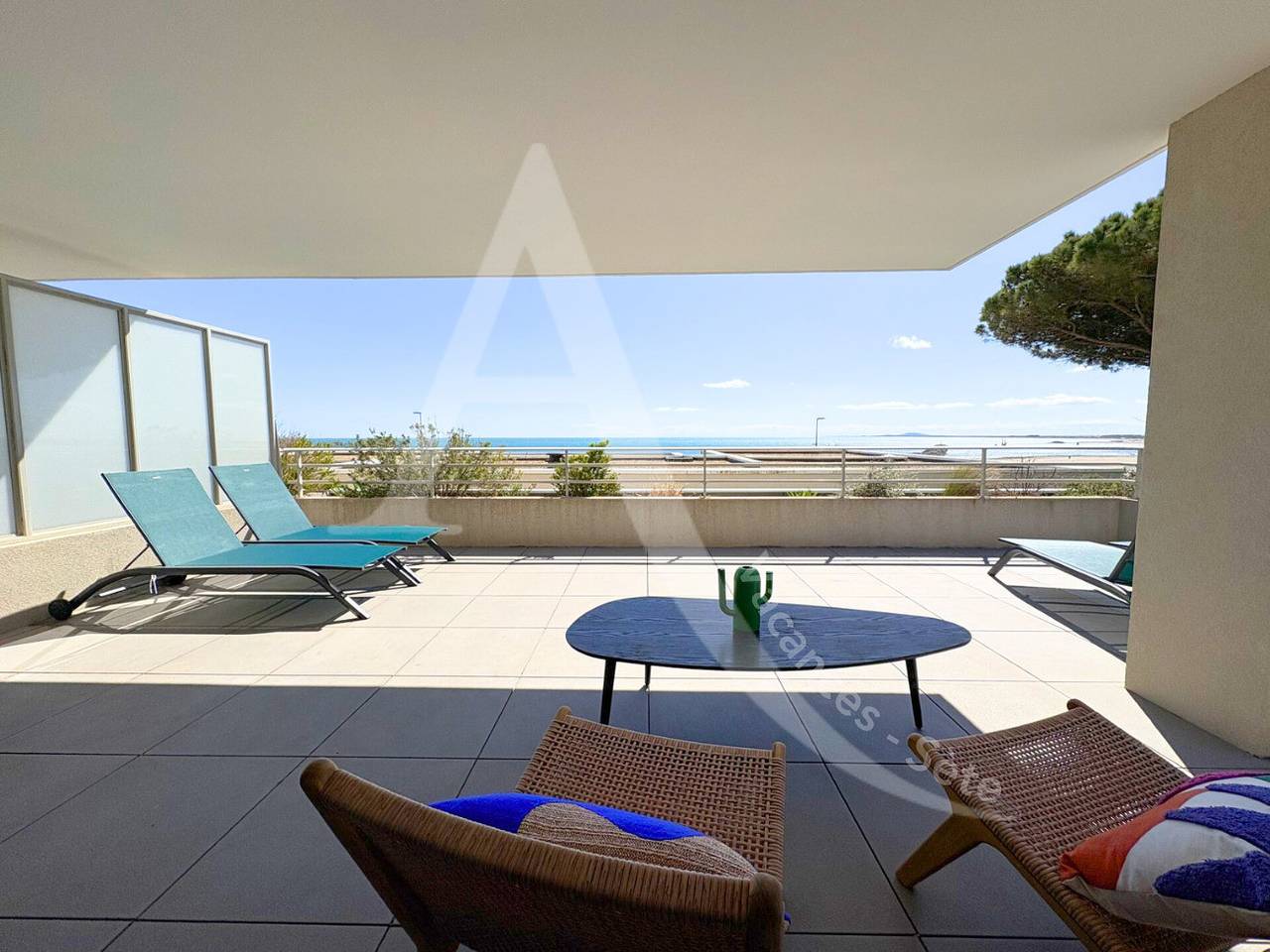 Appartement entier, 250 / Superbe T4 Climatisé En Front De Mer in Sète, Côte d'Améthyste