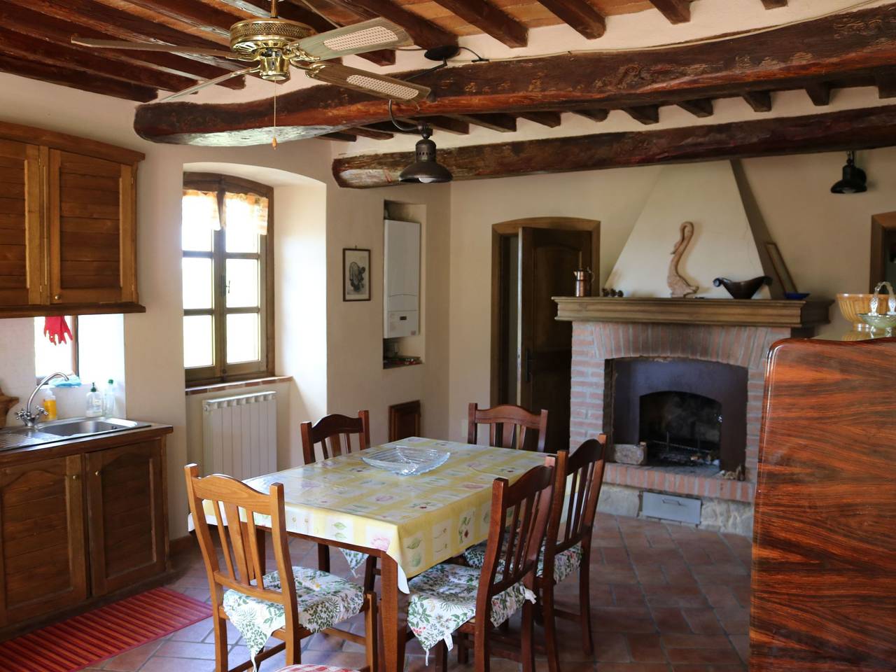 Appartamento intero, Renovierte Wohnung in Passignano sul Trasimeno, Lago Trasimeno