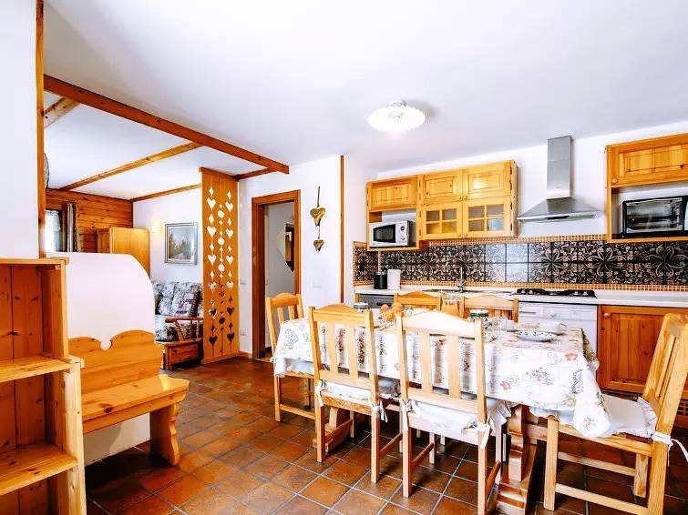 Ganze Wohnung, 3 Zimmer 6 Personen in Penia, Canazei