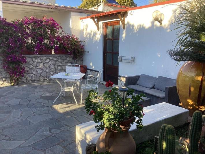 Location de vacances pour 2 personnes, avec vue ainsi que terrasse et jardin à Anacapri - 4