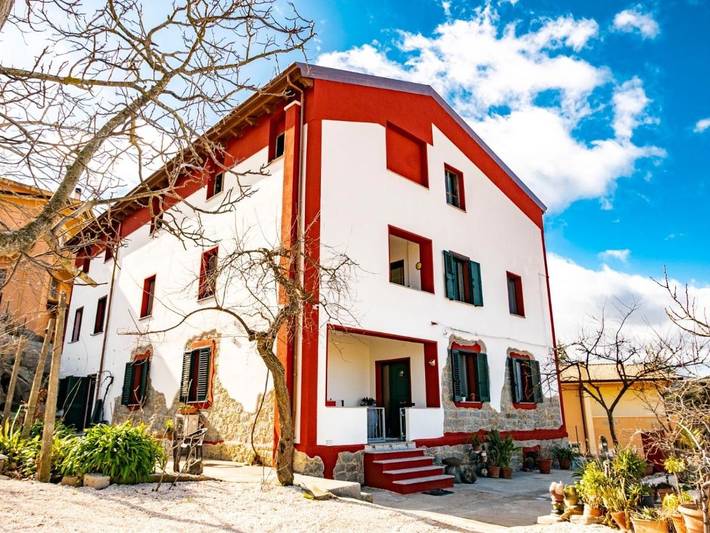 B&b per 5 persone, con Terrazza e Giardino nonché Panorama a Mamoiada