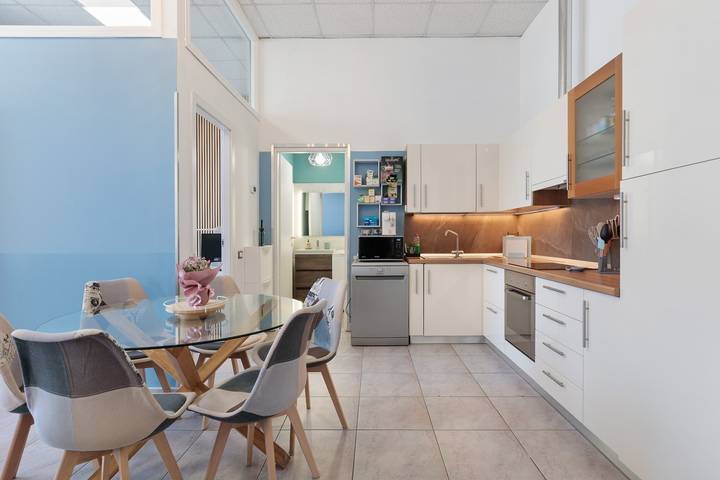 Apartment 'Il Pied A Terre' with Wi-Fi and Air Conditioning
