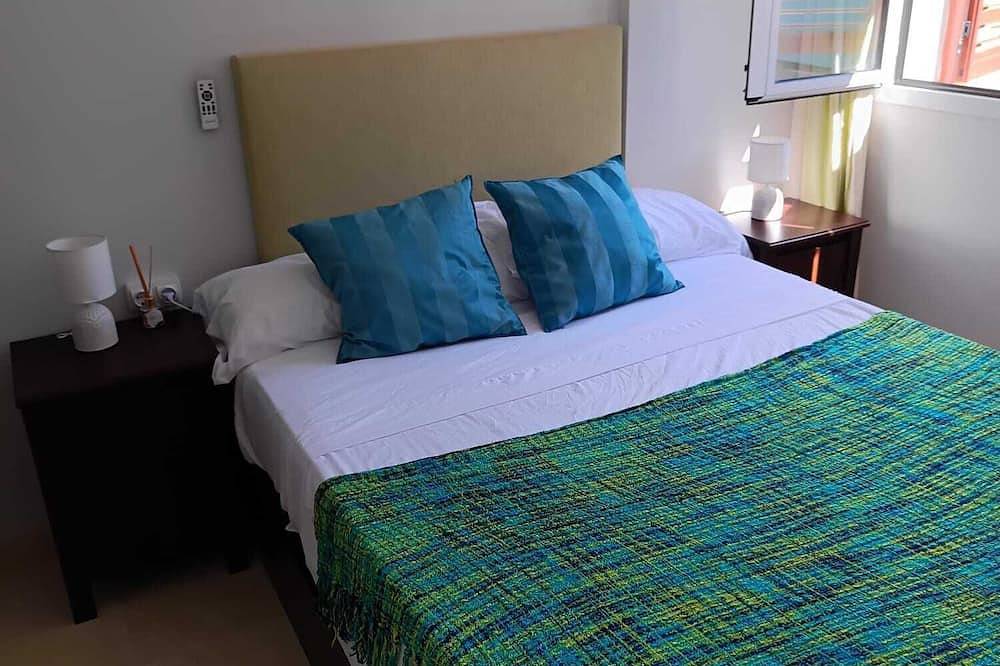 Entire apartment, Exclusive Luxury Apartment In Front Line Port - Isla Carey, Sotogrande in Sotogrande, San Roque