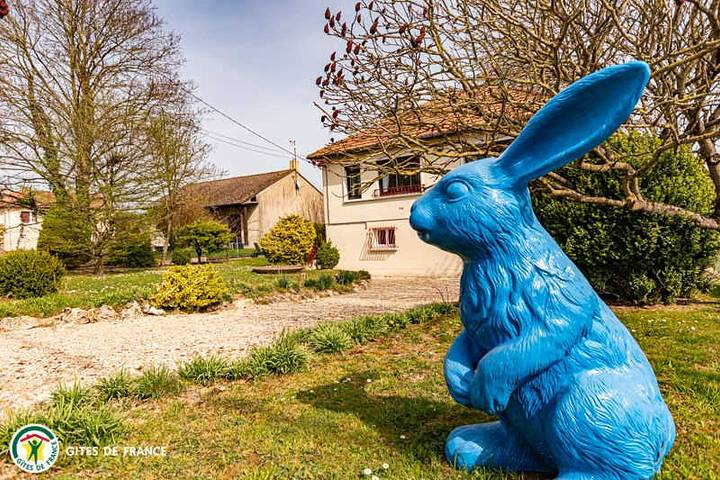 Gîte pour 8 personnes, avec Jacuzzi ainsi que Terrasse et Jardin dans Sommesous