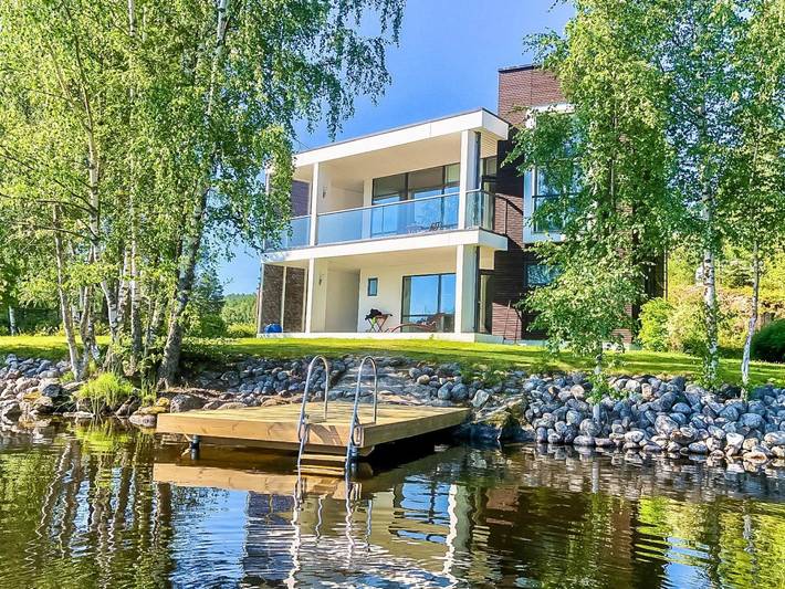 Ferienhaus für 7 Personen, mit Balkon und Terrasse sowie Sauna