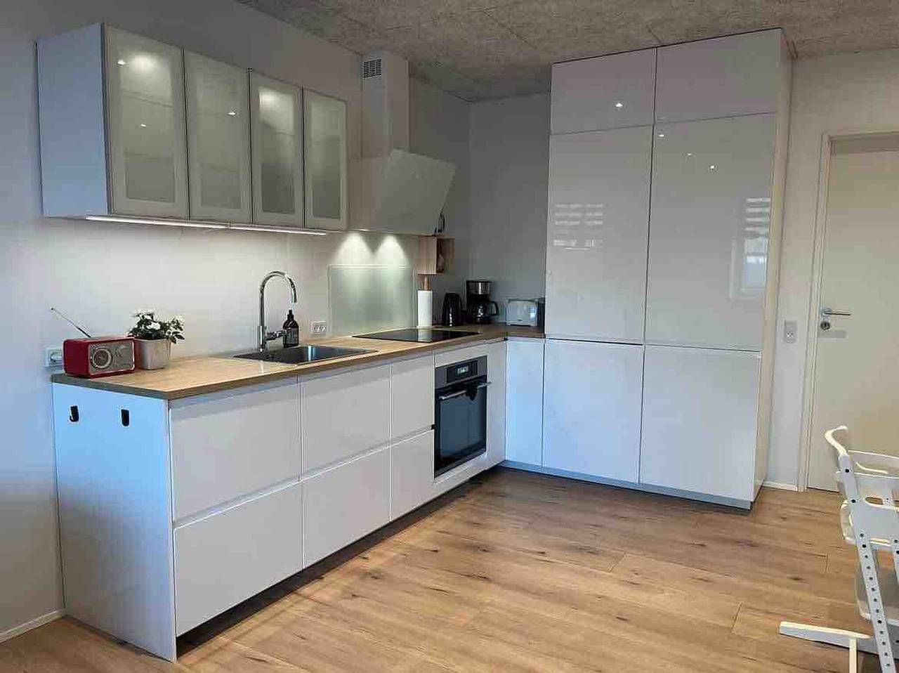 Ganze Wohnung, Gemütliches Apartment mit Meerblick in Hoyvík, Färöer in Färöer