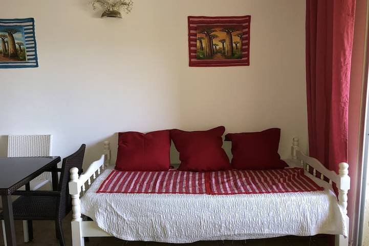 Appartement entier, Tres Belle Vue Mer, 300M Plage Activites Nautiques Et Centre Ville, 2 Chambres in Propriano, Arrondissement de Sartène