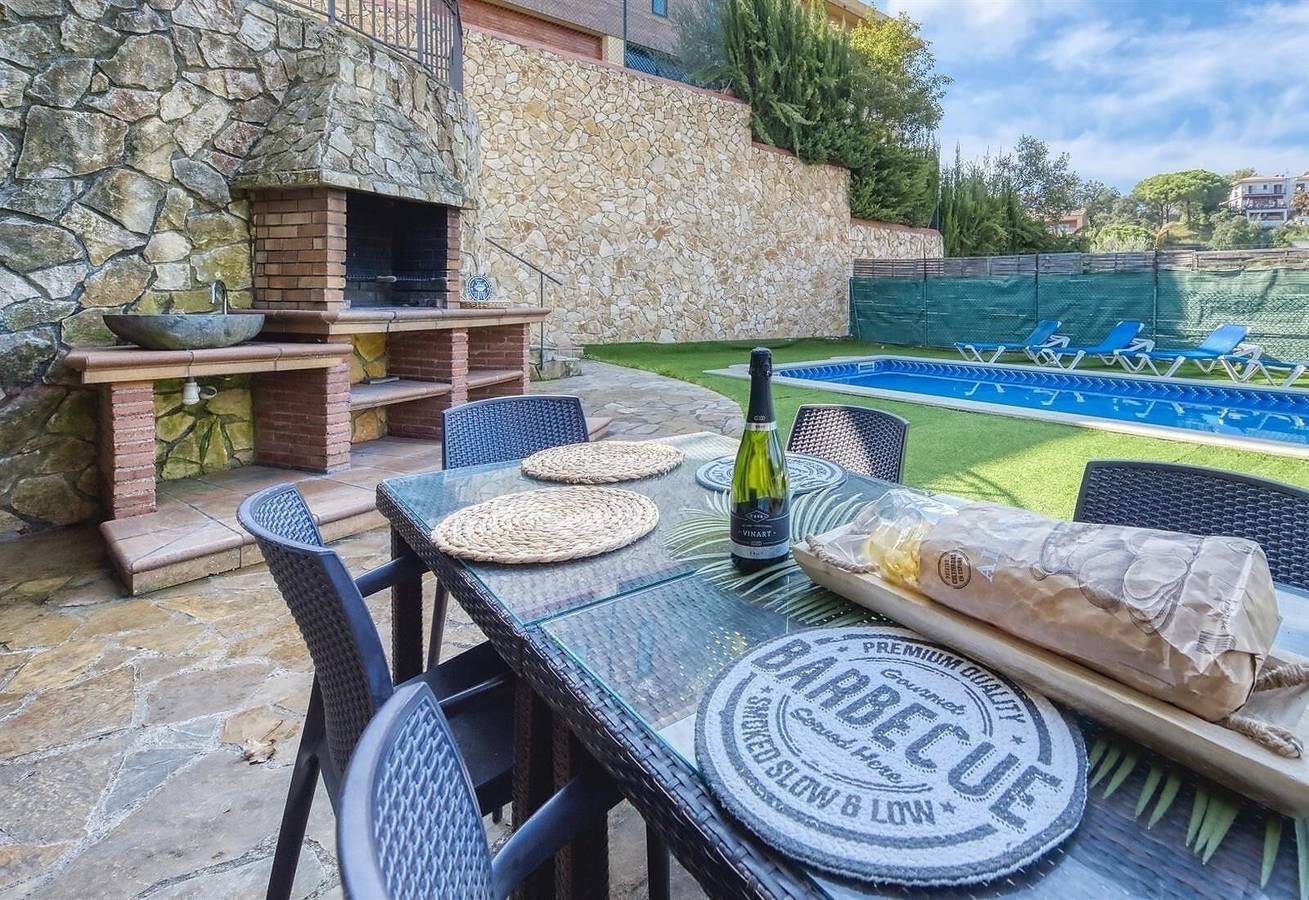 Villa "Costacabana - Nicky" with Private Pool & Wi-Fi in Sant Pere del Bosc, Lloret de Mar
