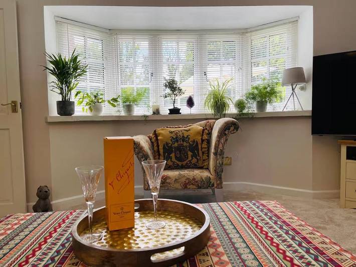 Holiday rental for 4 people, with Terrace and Garden as well as View in Burley