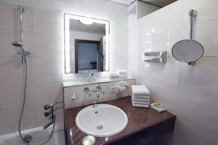 Bungalow für 2 Personen, mit Sauna und Pool sowie Whirlpool und Garten im Schwarzwald - 3