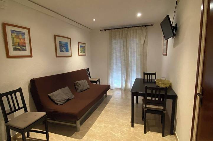 Ganze Wohnung, Ideal Apartment For 2 With Terrace in Canet de Mar, Costa del Maresme