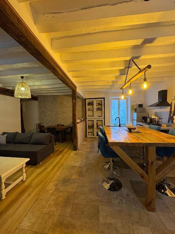 Location de vacances pour 4 personnes, avec jardin à Villefranche-sur-Cher