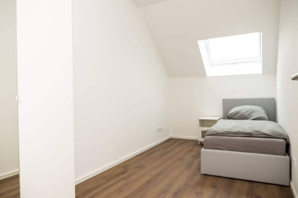 Ganze Wohnung, Zweistöckiges Apartment in Karlsbad in Karlsbad (Baden), Kraichgau