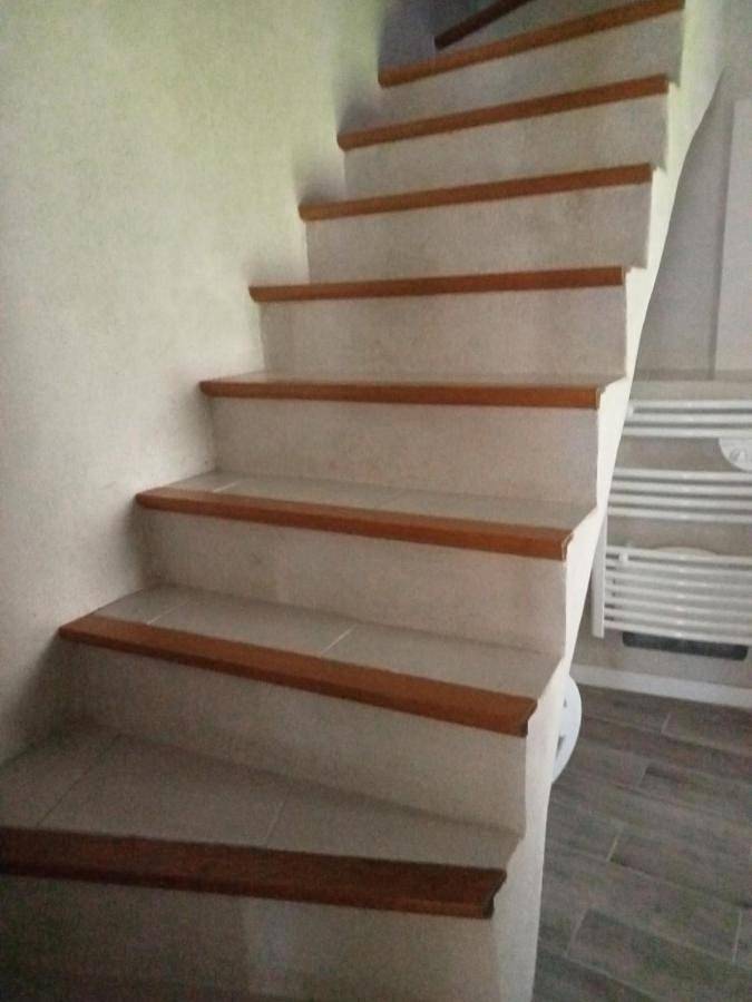 Location de vacances pour 2 personnes, avec jardin ainsi que vue et terrasse à Sablières - 2