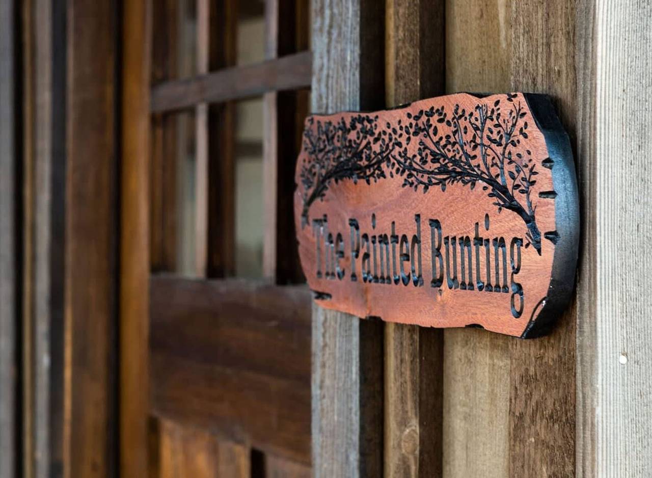 Painted Bunting Cabin (15 Min to Magnolia/Baylor) in McLennan County