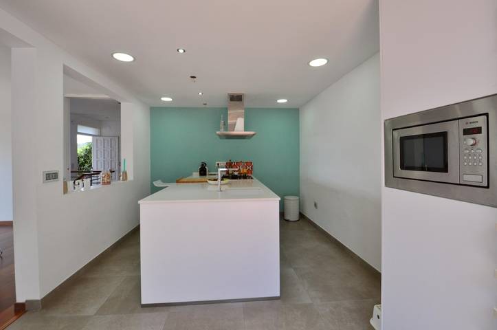 Casa rural para 8 personas, con balcón además de vistas al mar y jardín en Canyelles - 4