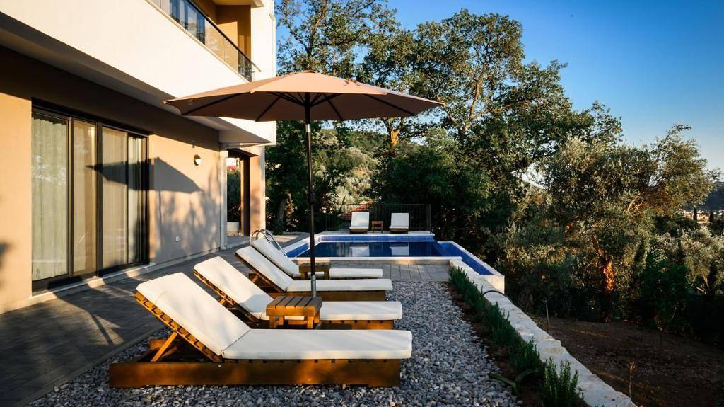 Villa voor 8 personen met tuin in Bar, Montenegro Coast
