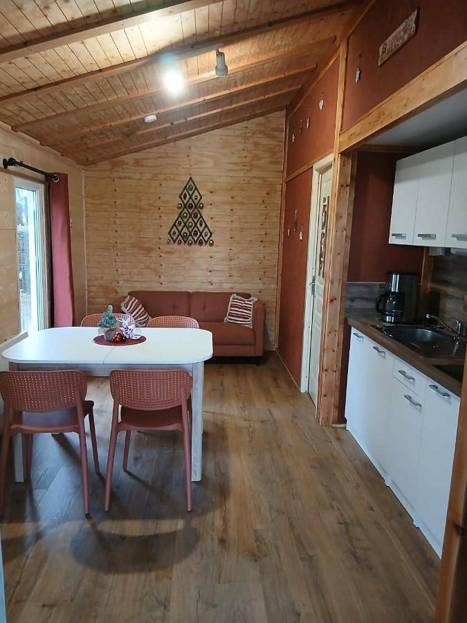 Chalet pour 4 personnes, avec jardin et vue, animaux acceptés