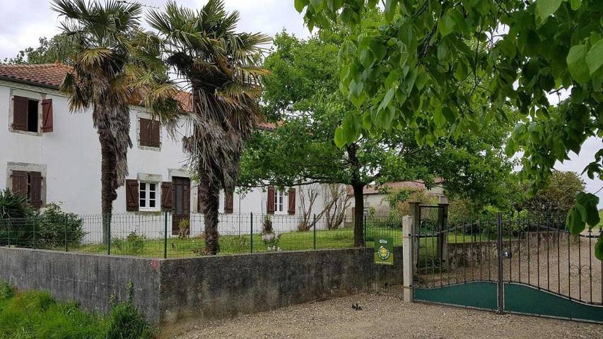 Location de vacances pour 6 personnes, avec Jardin à Toulouzette
