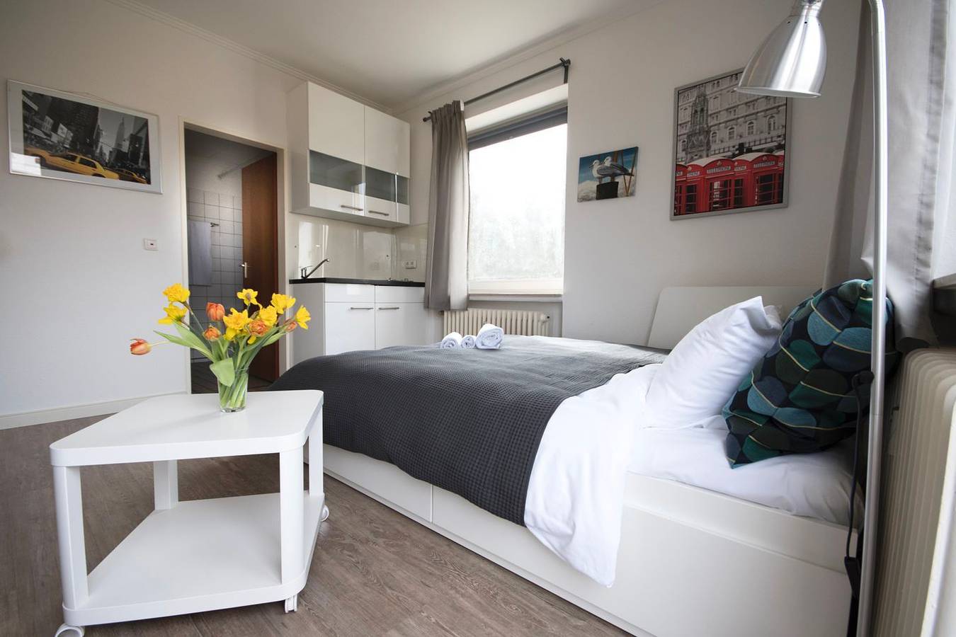 Ganze Wohnung, 1-Raum Ferienwohnung im Parterre mit Sauna und Schwimmbad im Haus in Sahlenburg Strand, Cuxhaven