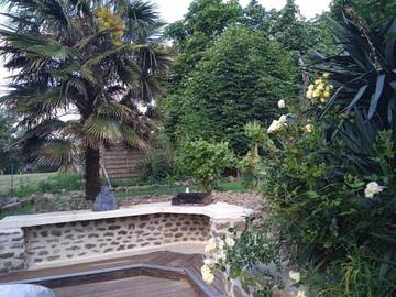 Cottage pour 2 personnes, avec vue et jardin à Lanhélin