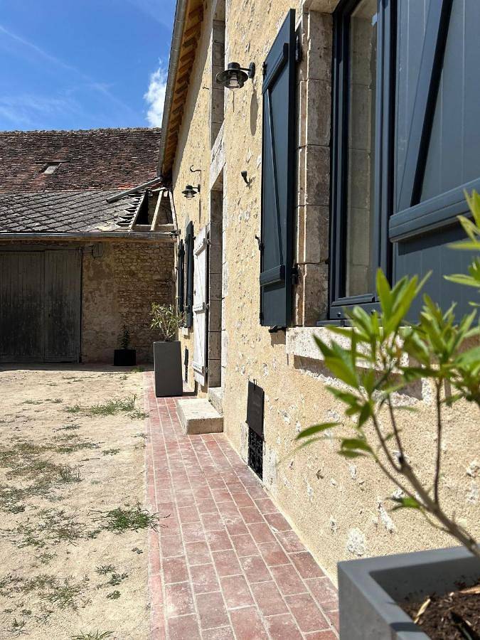 Location de vacances pour 4 personnes, avec jardin et terrasse, animaux acceptés à Saint-Claude-de-Diray - 3