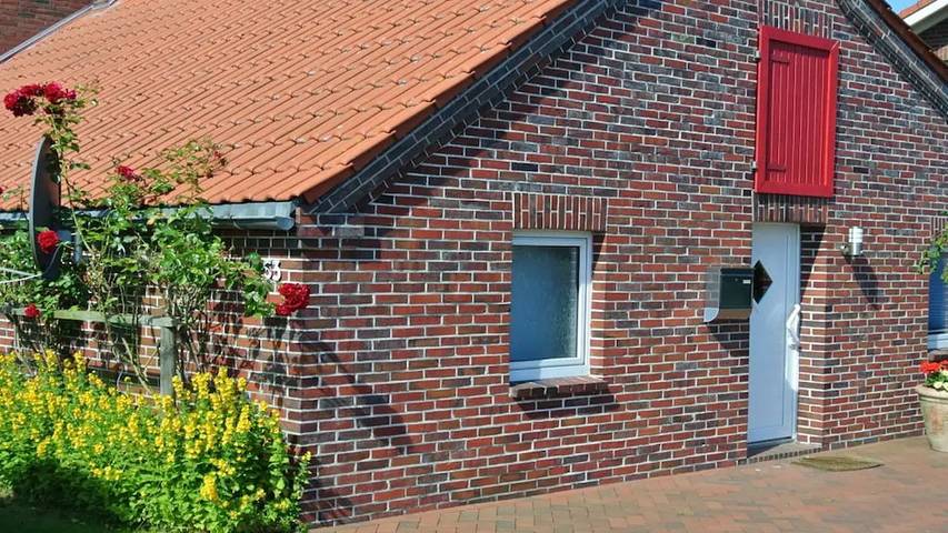 Ferienhaus für 4 Personen, mit Terrasse und Garten in Horumersiel