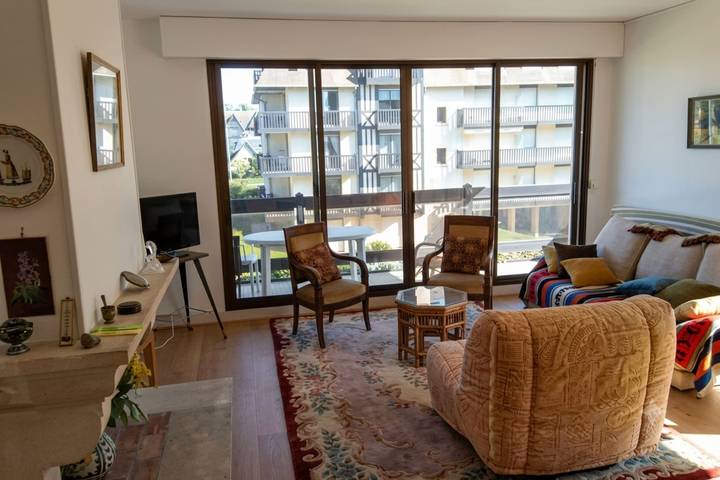 Gîte pour 6 personnes, avec Balcon dans Plage De Tourgeville