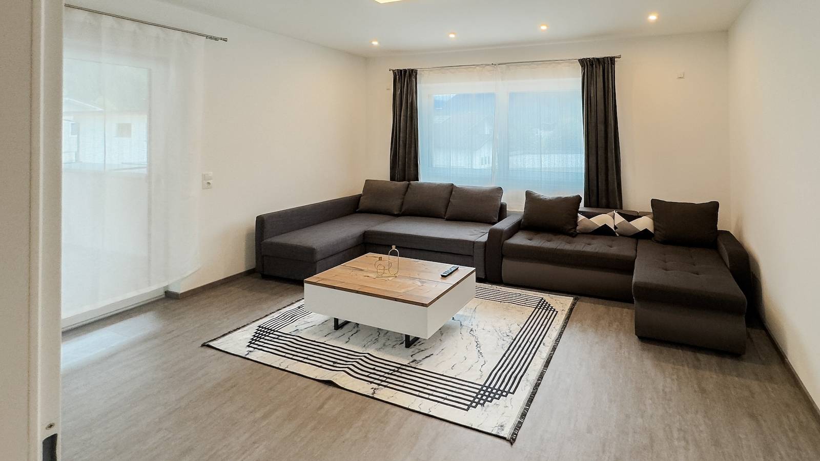 Appartement entier, Appartement 'Ferienhaus Koca' avec vue sur les montagnes, terrasse privée et Wi-Fi in Kaunergrat, Imst
