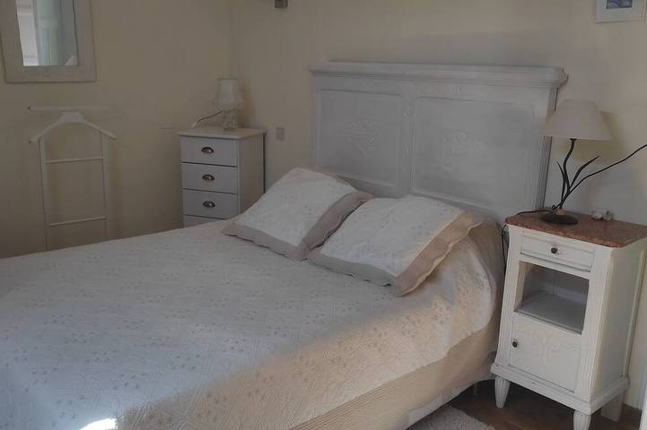 Location de vacances pour 10 personnes, avec jardin et terrasse, animaux acceptés à Peyrolles-en-Provence - 3