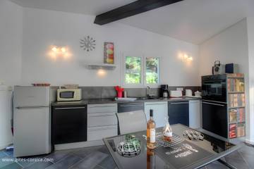 Gîte pour 2 Personnes dans Grosseto-Prugna, Corse-du-Sud, Photo 1