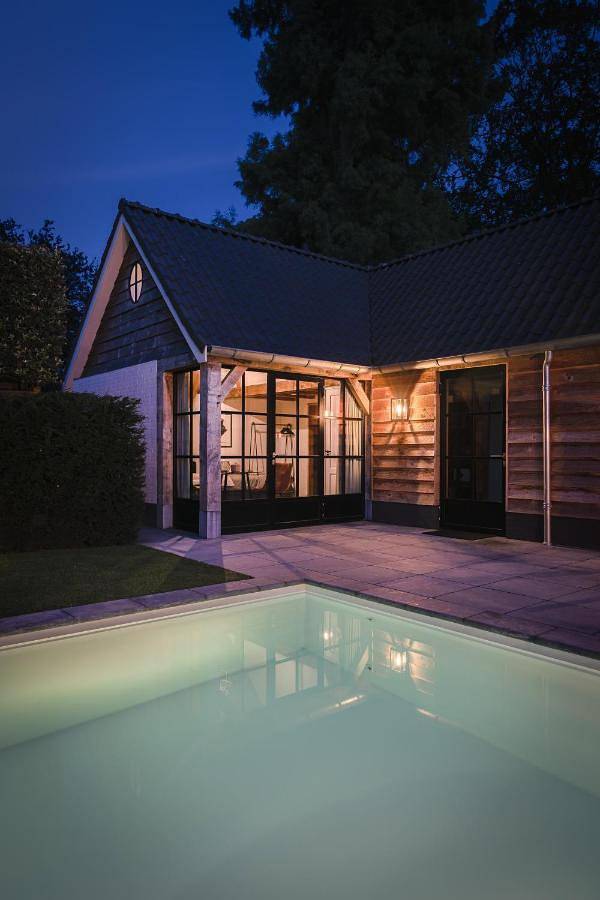 B&b voor 3 personen, with Terras and Whirlpool as well as Tuin and Zwembad in Noord-Brabant