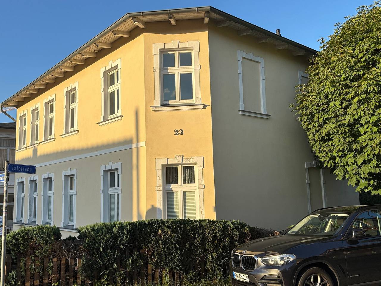 Cały apartament, Ahlbeck 'Beletage 4-Room' for 2–6 Guests, 250m from the Beach in Drei Kaiserbäder, Heringsdorf