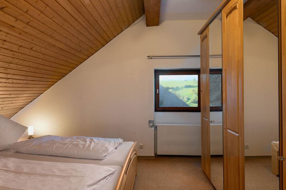 Ganze Wohnung, Eifelnatur (Haus 1) in Immerath, Vulkaneifel