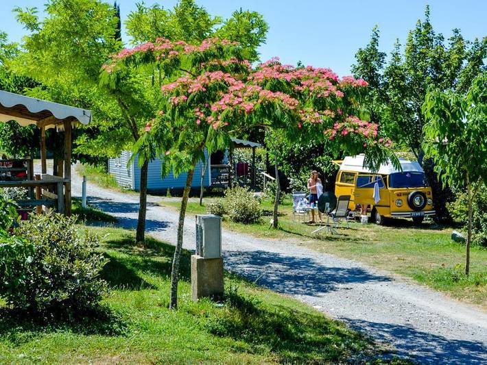 Mobil home pour 6 personnes, avec bassin pour enfant, animaux acceptés à Labeaume - 3