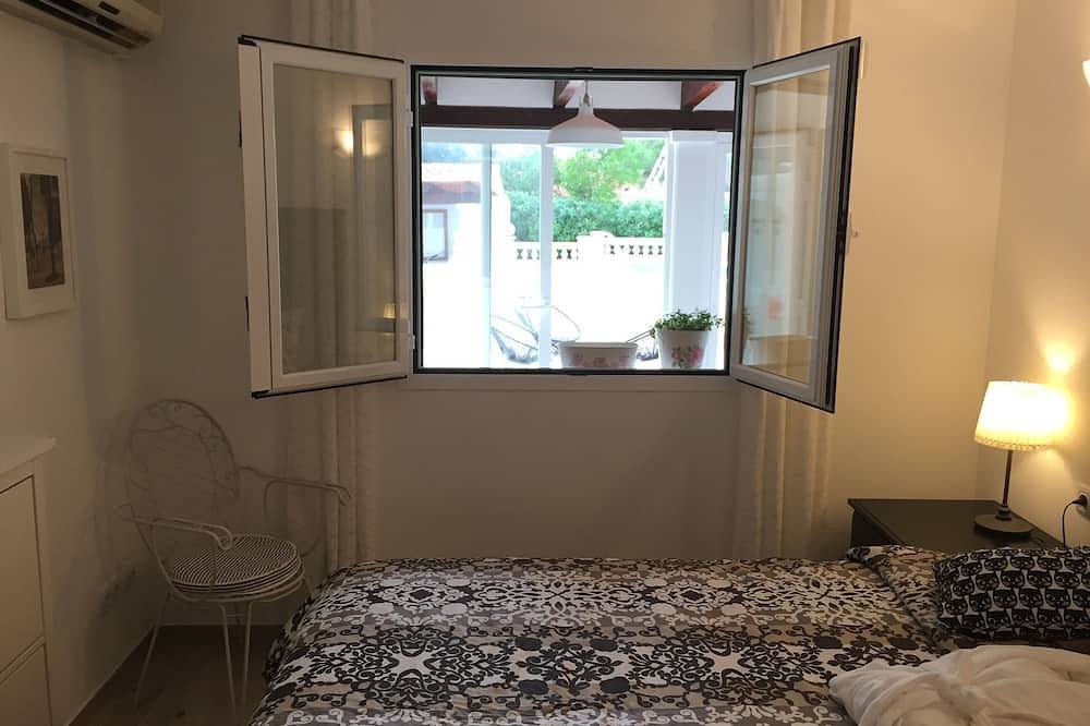 Ferienhaus, Pool, Meerblick,  3 Schlafzimmer, 3 Bäder und Außen-Wc+Dusche, 155qm in Vallgornera, Llucmajor