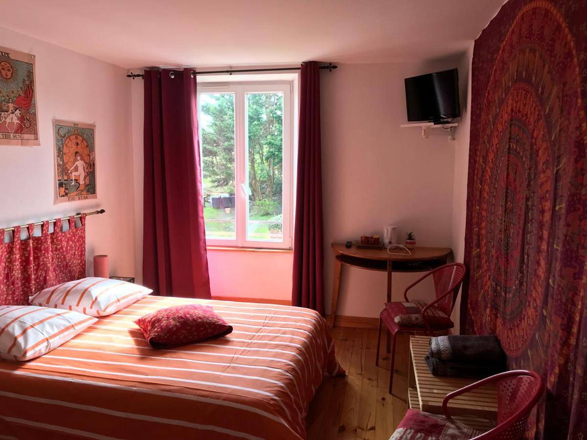 Double Room with Terrace in Cerisy-la-Forêt, Région de Saint-Lô