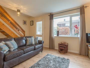 Log Cabin for 4 People in Seahouses, Northumberland Coast, Photo 2