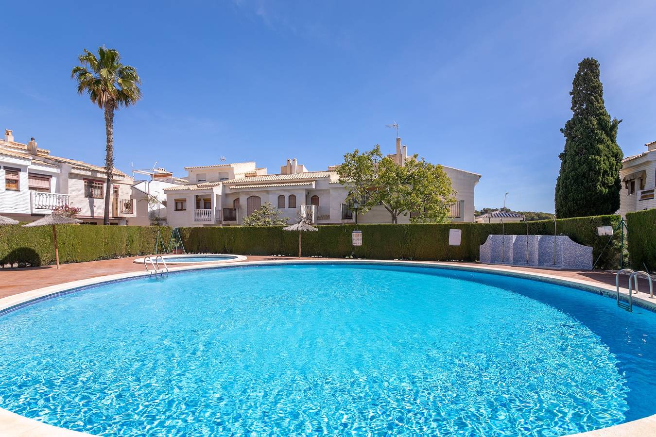 Holiday Home 'Casa en la playa con piscinas 11 A' with Shared Pool, Wi-Fi and Air Conditioning in Santa Pola, Costa Blanca