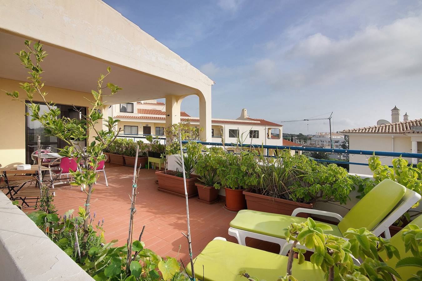 Entire apartment, Apartment 'Olhos Do Mar  Terrasse Vue Mer' with Sea View, Wi-Fi and Air Conditioning in Aldeia das Açoteias, Albufeira