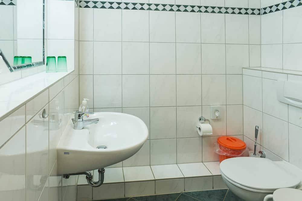 Doppelzimmer - Frühjahrs- und Spätsommer-Angebot - .Pension Maiglöckchen in Karlshagen, Usedomer Norden